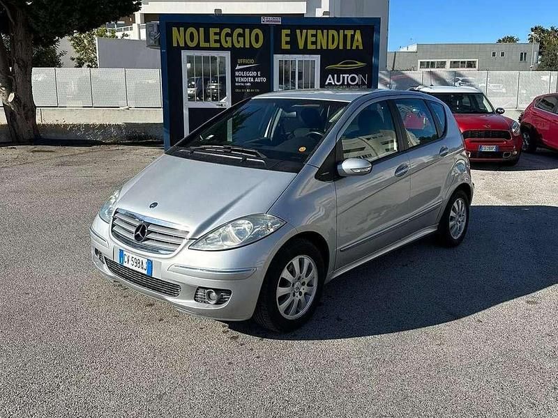 Usata Mercedes A150 Elegance 95 CV (69 kW) 2005 Argento Monovolume