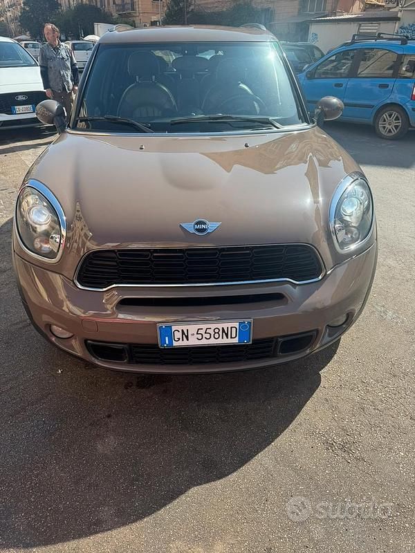 Usata Mini Cooper SD Countryman Business 143 CV (105 kW) 2014 Marrone SUV
