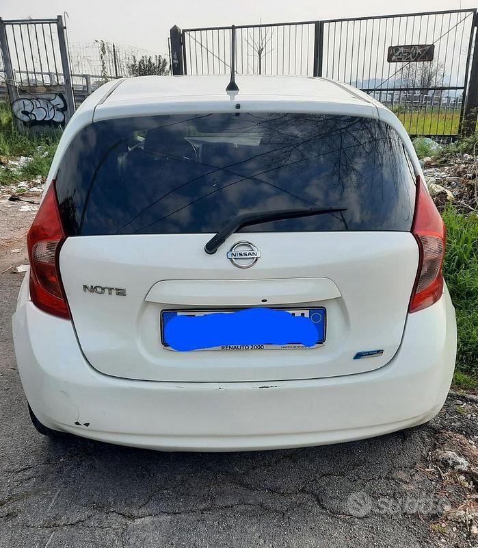 Usata Nissan Note Acenta 90 CV (66 kW) 2015 Bianco Utilitaria