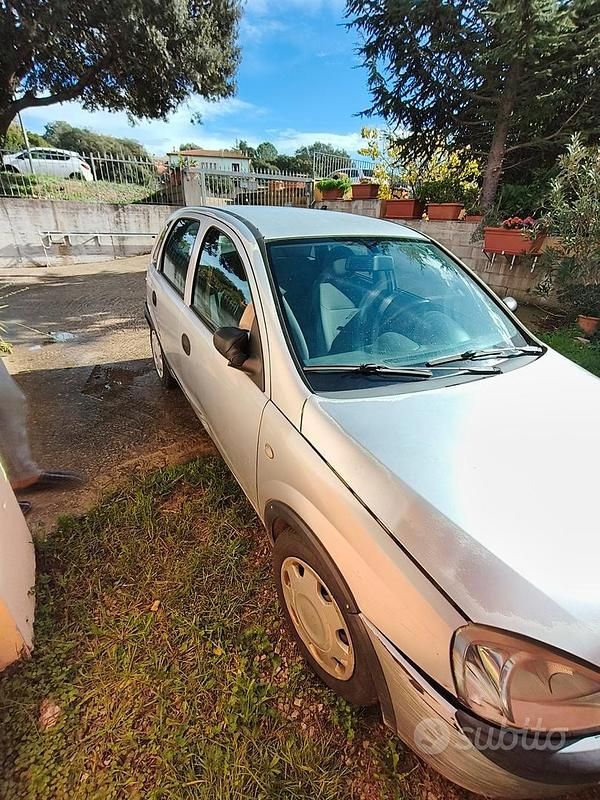 Usata Opel Corsa 58 CV (42 kW) 2003 Grigio Berlina