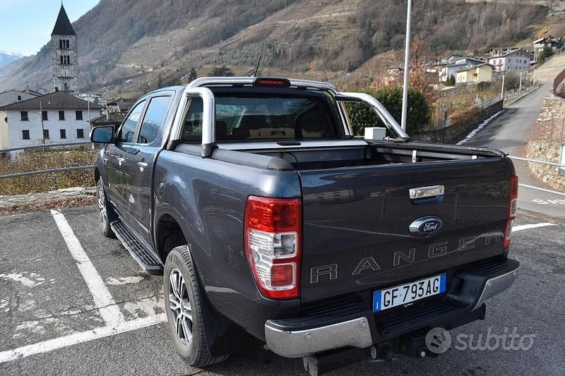 Usata Ford Ranger Limited 170 CV (125 kW) 2021 Grigio Pick-up