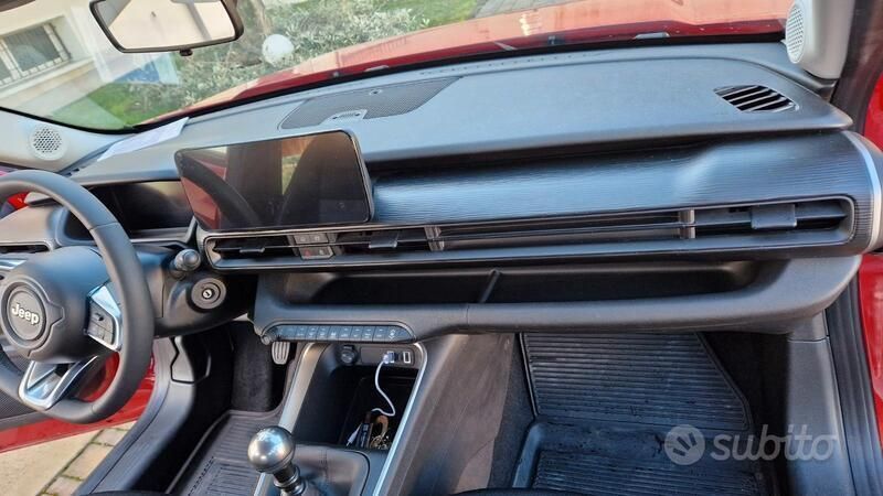 Usata Jeep Avenger Altitude 101 CV (74 kW) 2023 Rosso SUV