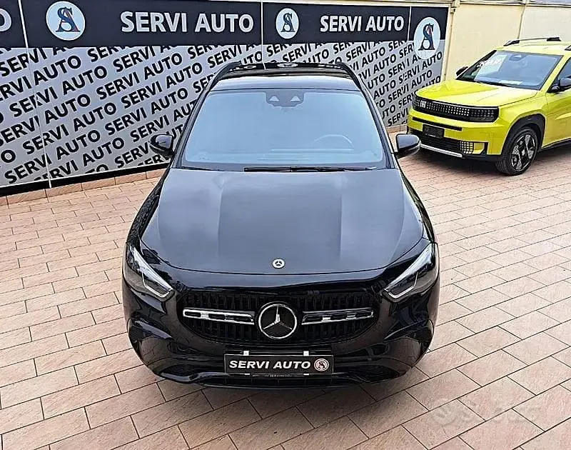 Usata Mercedes GLA200 Advanced Plus 150 CV (110 kW) 2023 Nero SUV