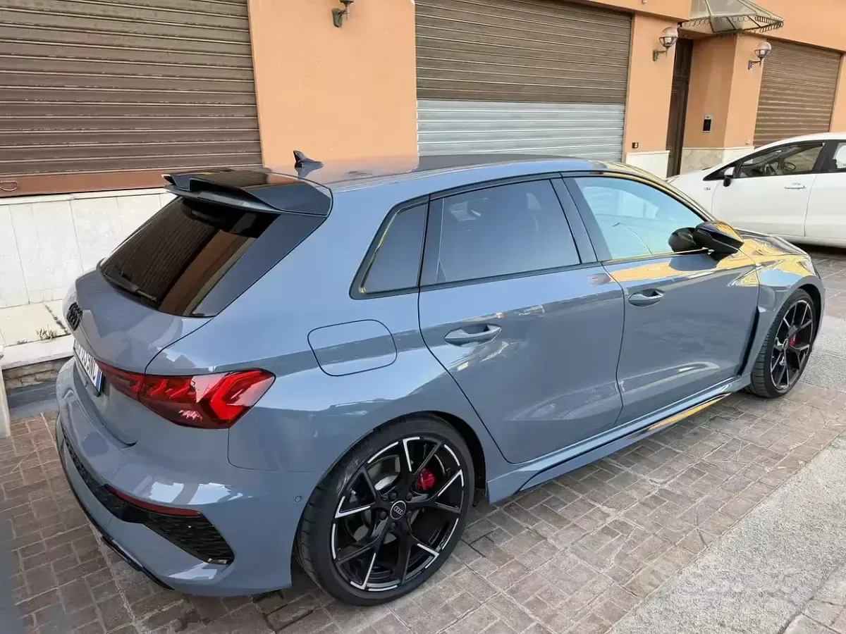Usata Audi RS3 400 CV (294 kW) 2024 Grigio Berlina