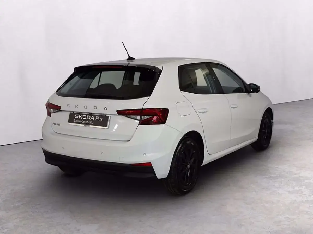Usata Skoda Fabia 95 CV (69 kW) 2025 Bianco luna metallizzato Utilitaria