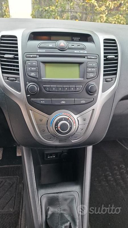 Usata Hyundai ix20 90 CV (66 kW) 2012 Bianco Utilitaria