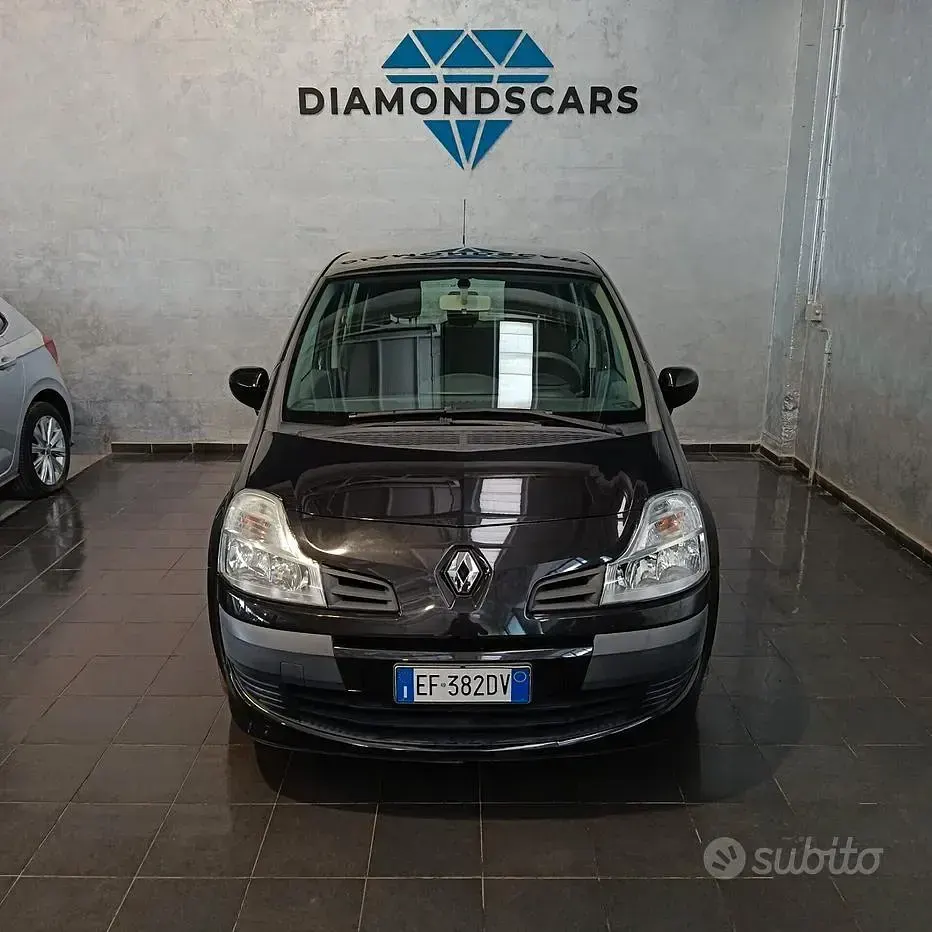 Usata Renault Grand Modus Expression 75 CV (55 kW) 2010 Nero Monovolume