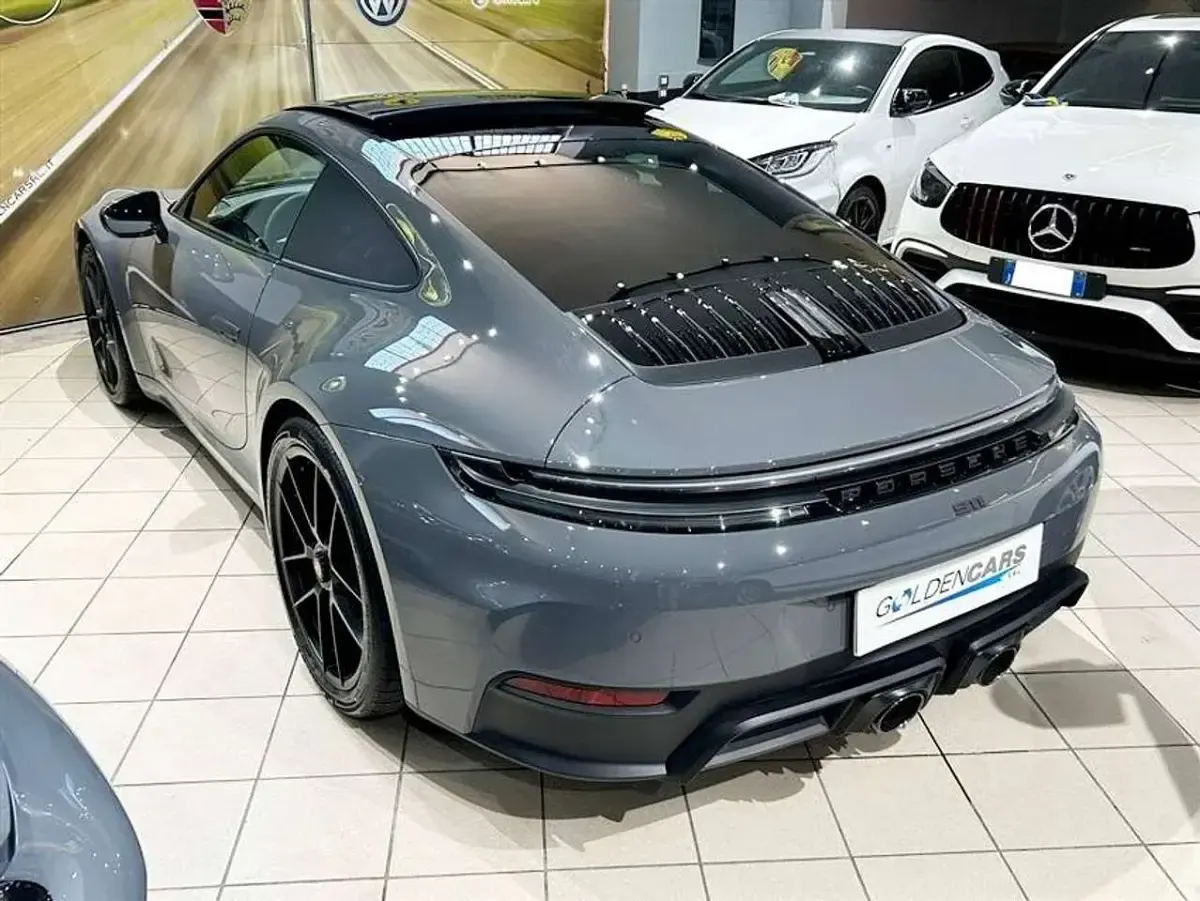 Nouă Porsche 911 485 CP (356 kW) 2026 Gri Coupe