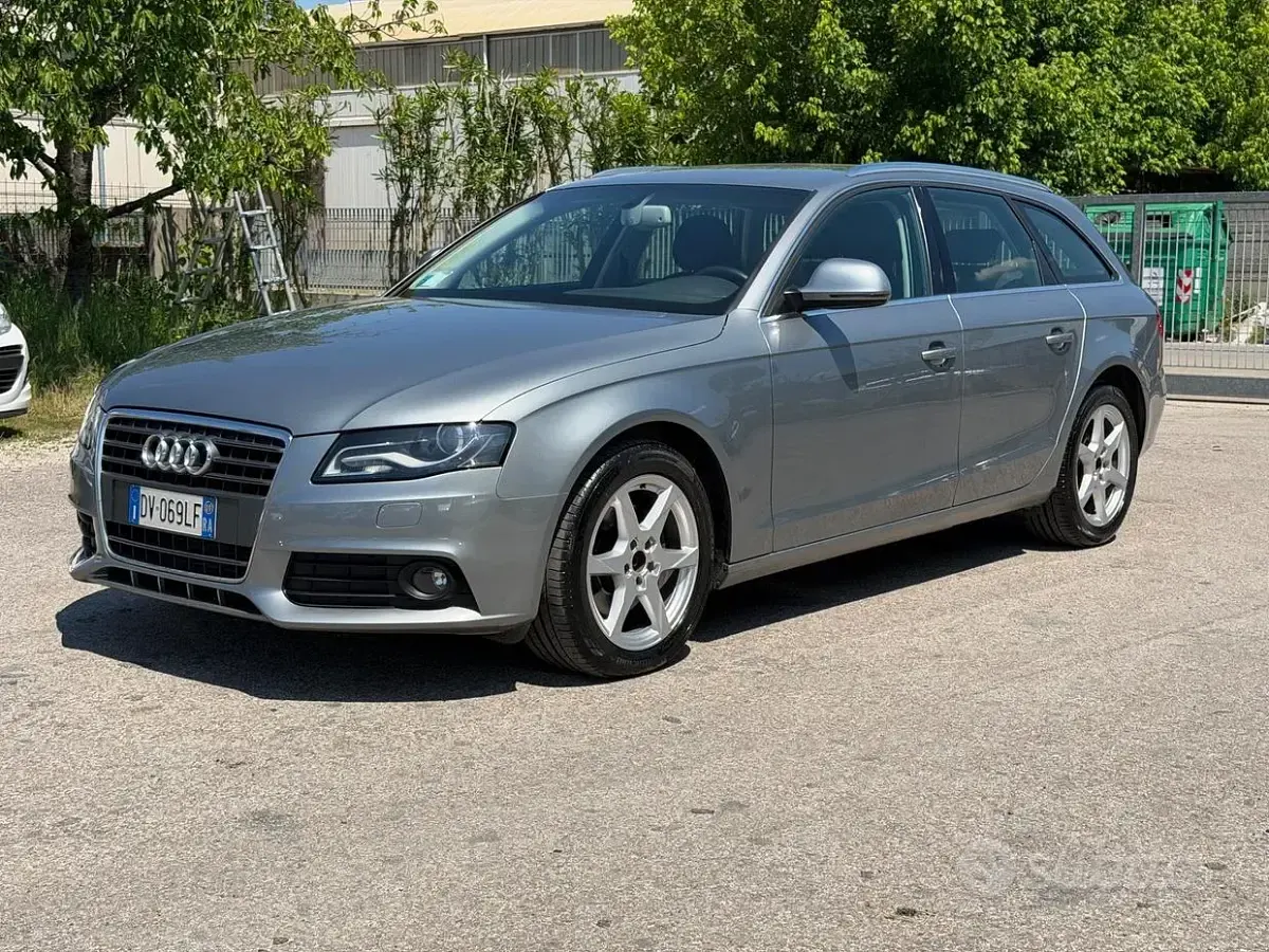 Usata Audi A4 Ambiente 140 CV (102 kW) 2009 Grigio Station wagon