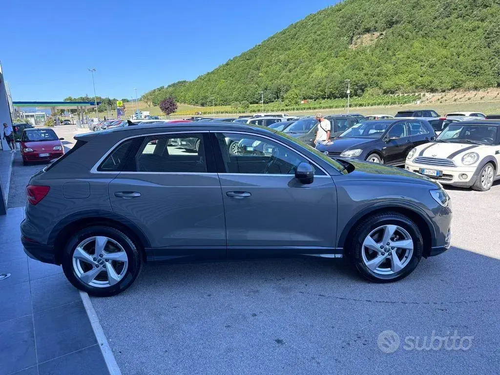 Usata Audi Q3 Advanced Plus 150 CV (110 kW) 2020 Grigio SUV