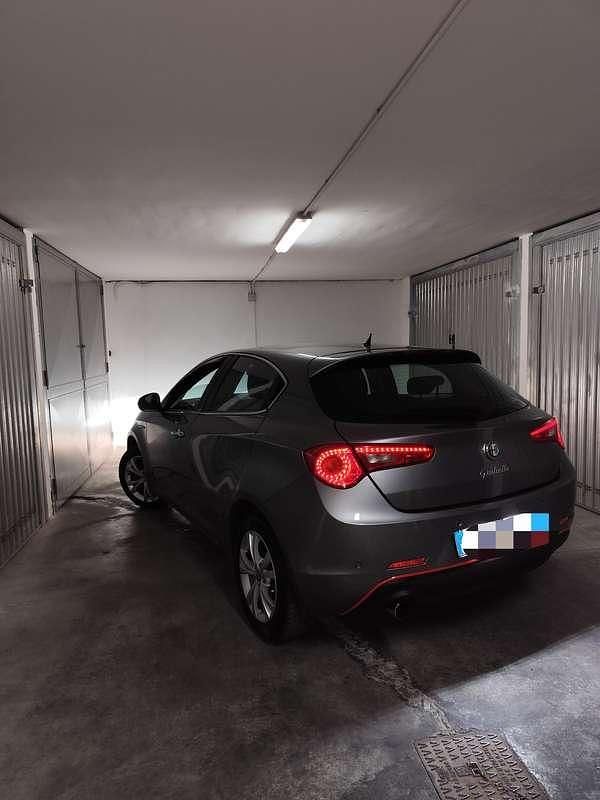 Usata Alfa Romeo Giulietta Exclusive 105 CV (77 kW) 2012 Utilitaria