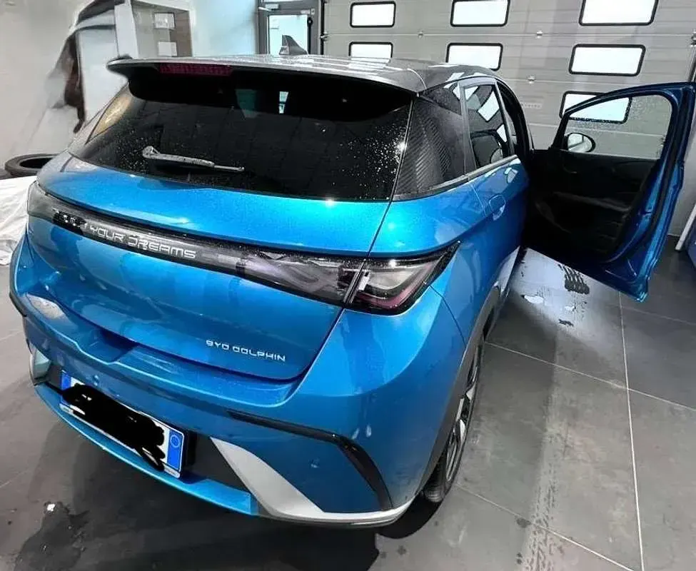 Usata BYD Dolphin Design 64 kW (88 CV) 2024 Blu/azzurro Utilitaria