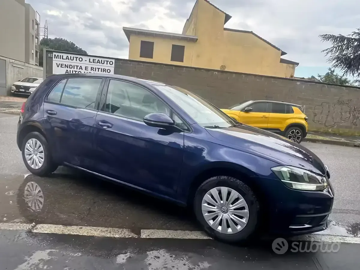 Usata VW Golf VII Trendline 86 CV (63 kW) 2017 Bluazzurro Berlina