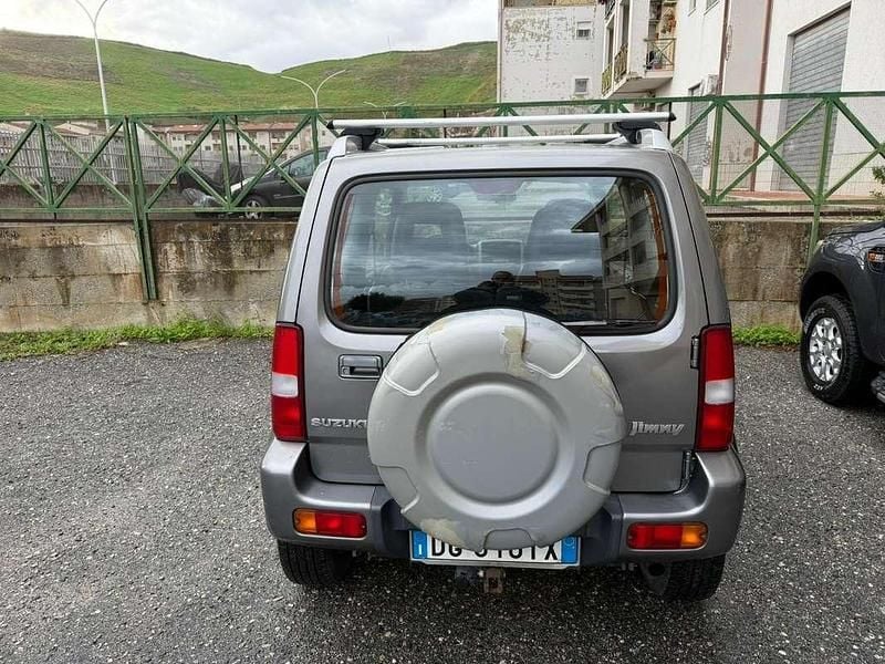 Usata Suzuki Jimny 86 CV (63 kW) 2007 SUV