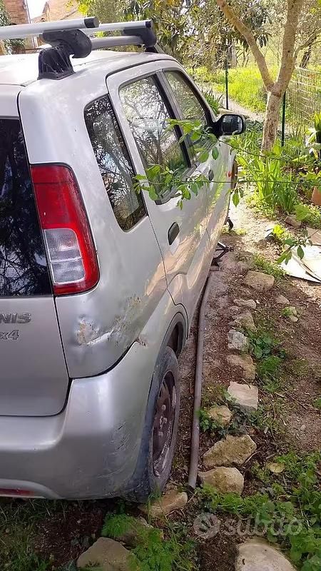 Usata Suzuki Ignis 83 CV (61 kW) 2004 Utilitaria