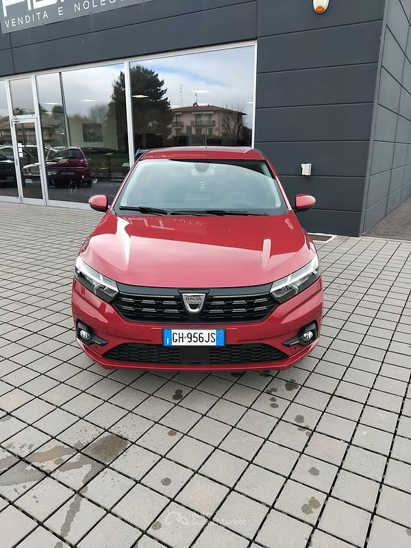 Usata Dacia Sandero 67 CV (49 kW) 2022 Rosso Berlina