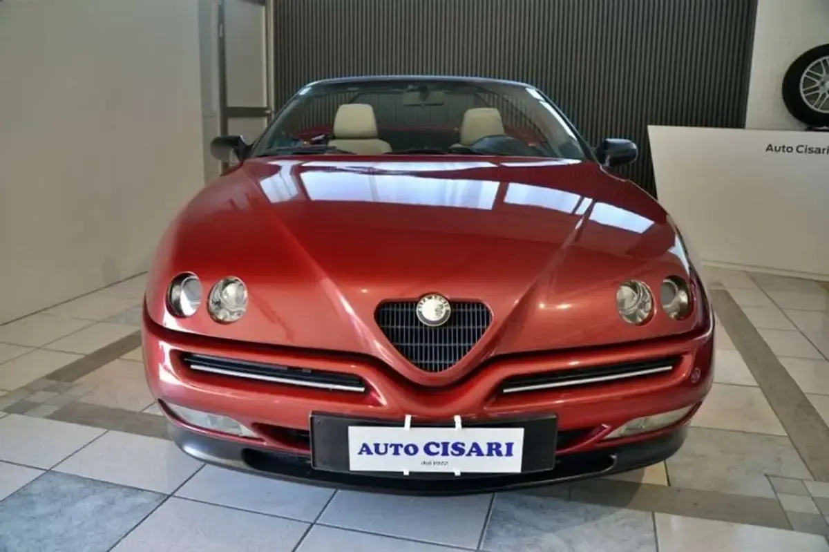 Usata Alfa Romeo Spider Lusso 150 CV (110 kW) 1995 Rosso Cabrio