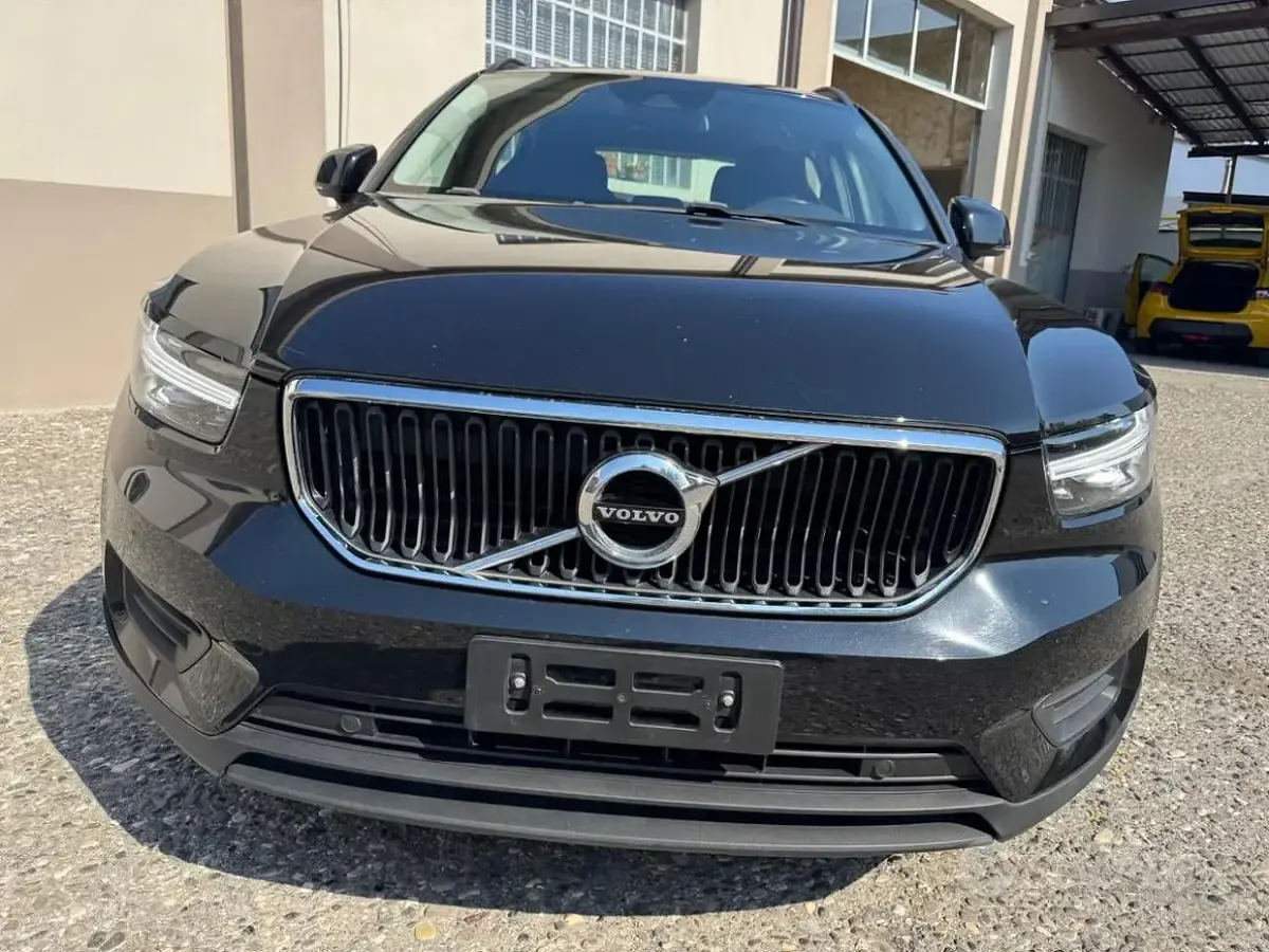 Usata Volvo XC40 Business Edition 129 CV (94 kW) 2021 Nero SUV