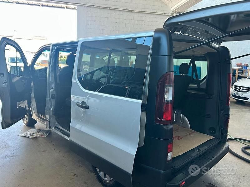 Usata Nissan NV300 120 CV (88 kW) 2018 Furgone