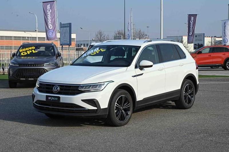 Usata VW Tiguan Life 150 CV (110 kW) 2022 Bianco SUV