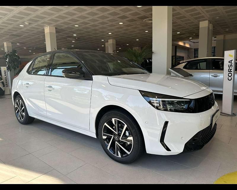 Nuova Opel Corsa 101 CV (74 kW) 2026 Kontur white Utilitaria