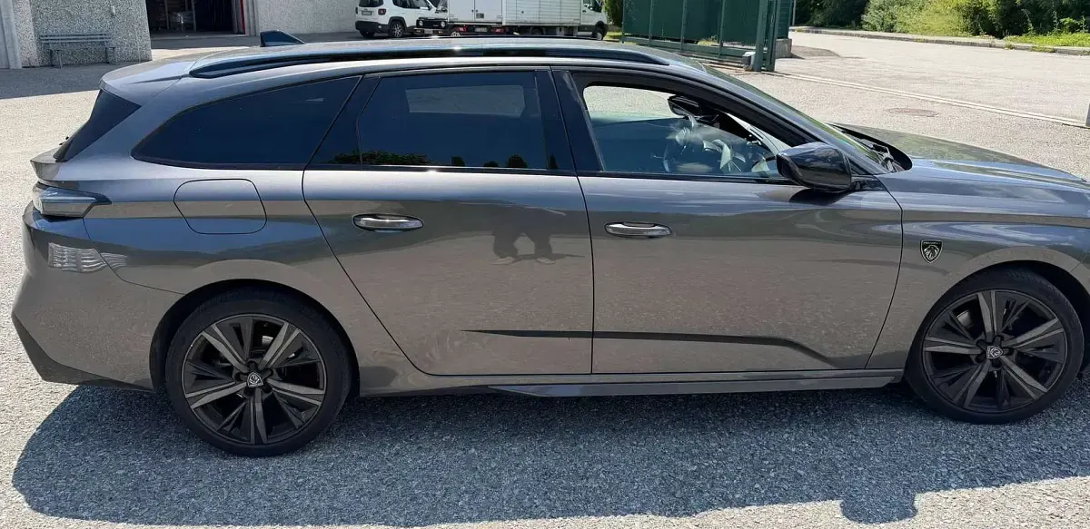 Usata Peugeot 308 GT 131 CV (96 kW) 2023 Grigio Station wagon