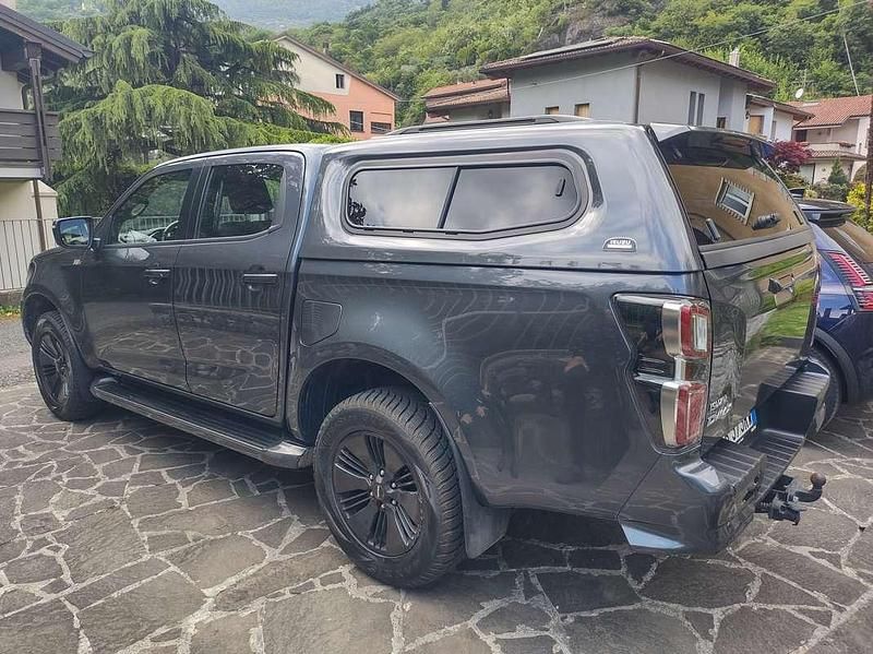 Usata Isuzu D-Max 163 CV (119 kW) 2021 Grigio Pick-up