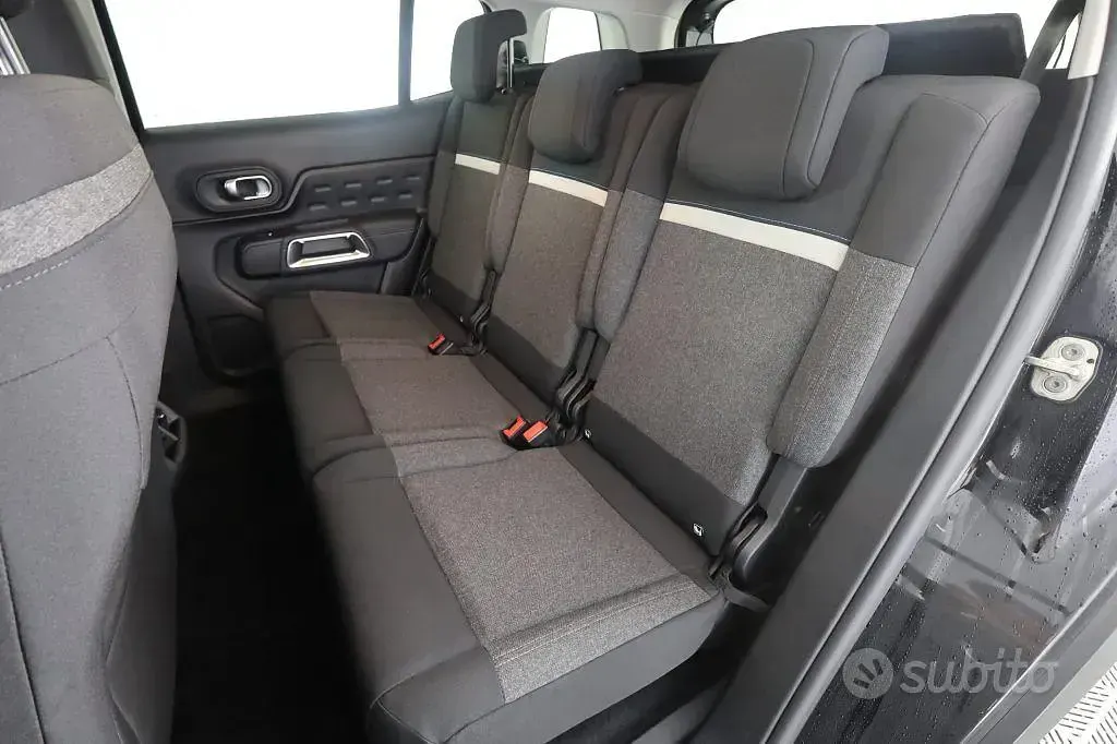 Usata Citroën C5 Aircross 136 CV (100 kW) 2025 Pearl black SUV