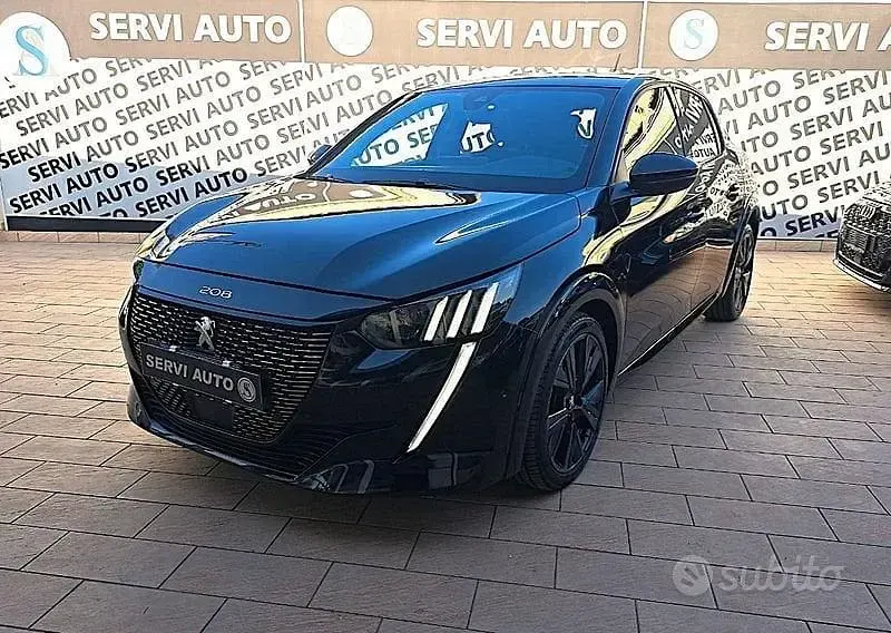 Usata Peugeot 208 GT 102 CV (75 kW) 2023 Nero Utilitaria