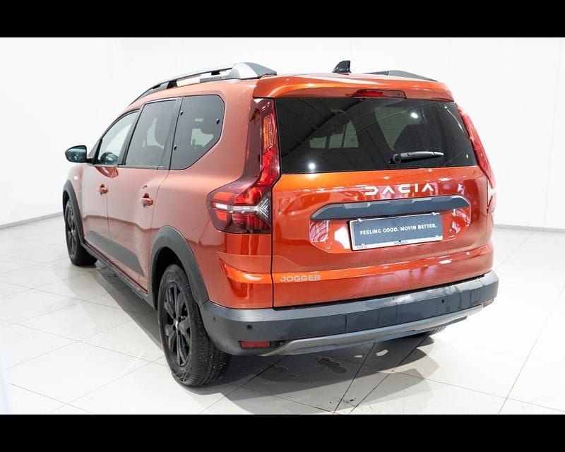 Usata Dacia Jogger Extreme 101 CV (74 kW) 2023 Arancione Monovolume