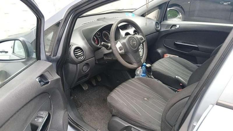 Usata Opel Corsa Club 75 CV (55 kW) 2009 Utilitaria