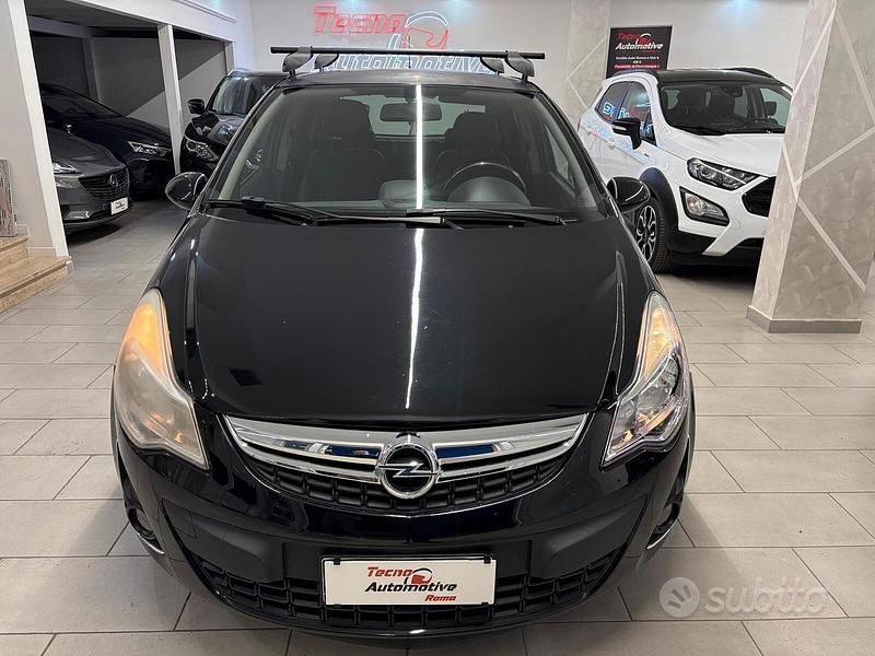 Usata Opel Corsa Edition 86 CV (63 kW) 2015 Nero Berlina