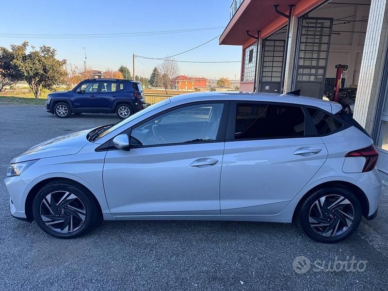 Usata Hyundai i20 84 CV (61 kW) 2022 Grigio Berlina