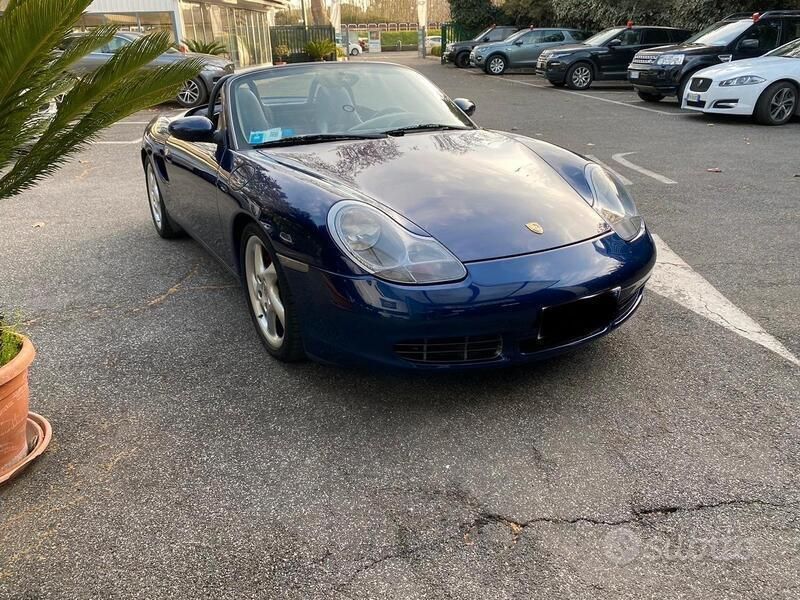 Blu/azzurro Usata 2000 Porsche Boxster Cabrio | 29.500 € (Molto cara) - Immagine 1/4