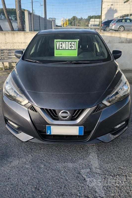 Usata Nissan Micra N-Connecta 90 CV (66 kW) 2017 Grigio Utilitaria