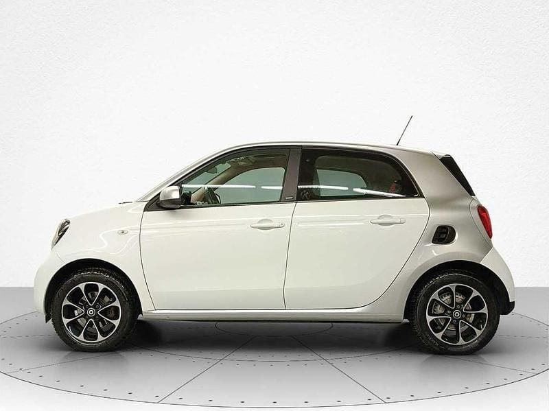 Usata Smart ForFour Passion 71 CV (52 kW) 2015 Bianco Utilitaria