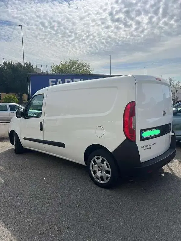Usata Fiat Doblò Active 84 CV (61 kW) 2018 Bianco Monovolume