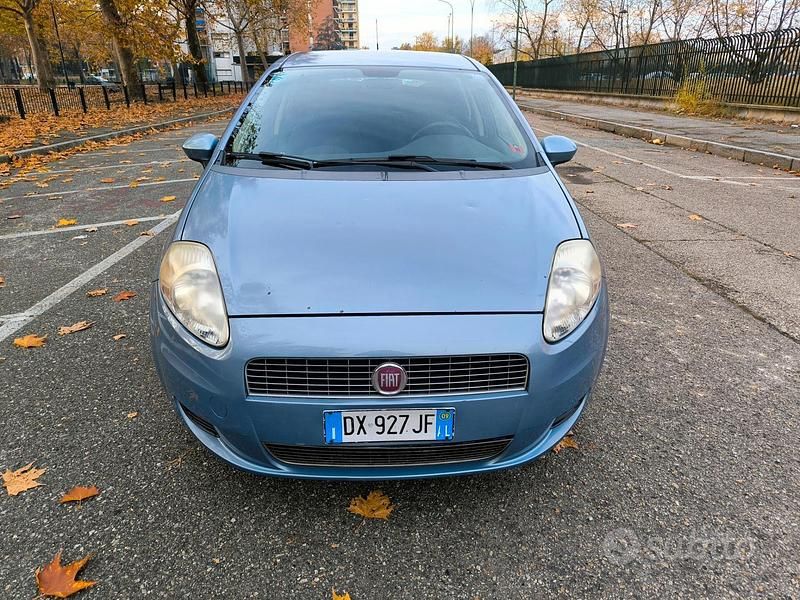Usata Fiat Grande Punto Dynamic 78 CV (57 kW) 2009 Blu Utilitaria