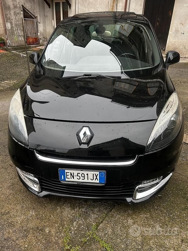 Usata Renault Scénic III 131 CV (96 kW) 2012 Nero Monovolume