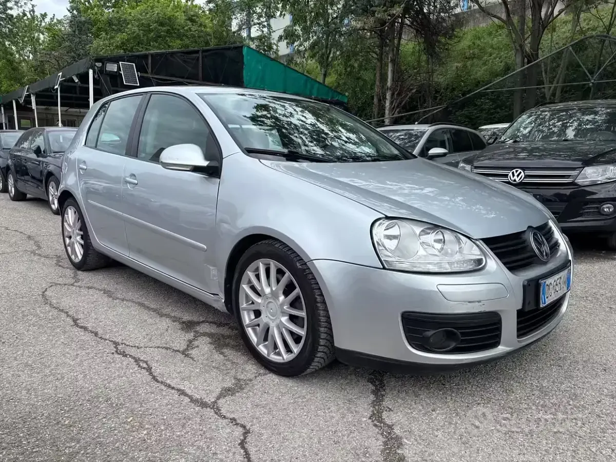 Usata VW Golf V Comfortline 170 CV (125 kW) 2007 Grigio Berlina