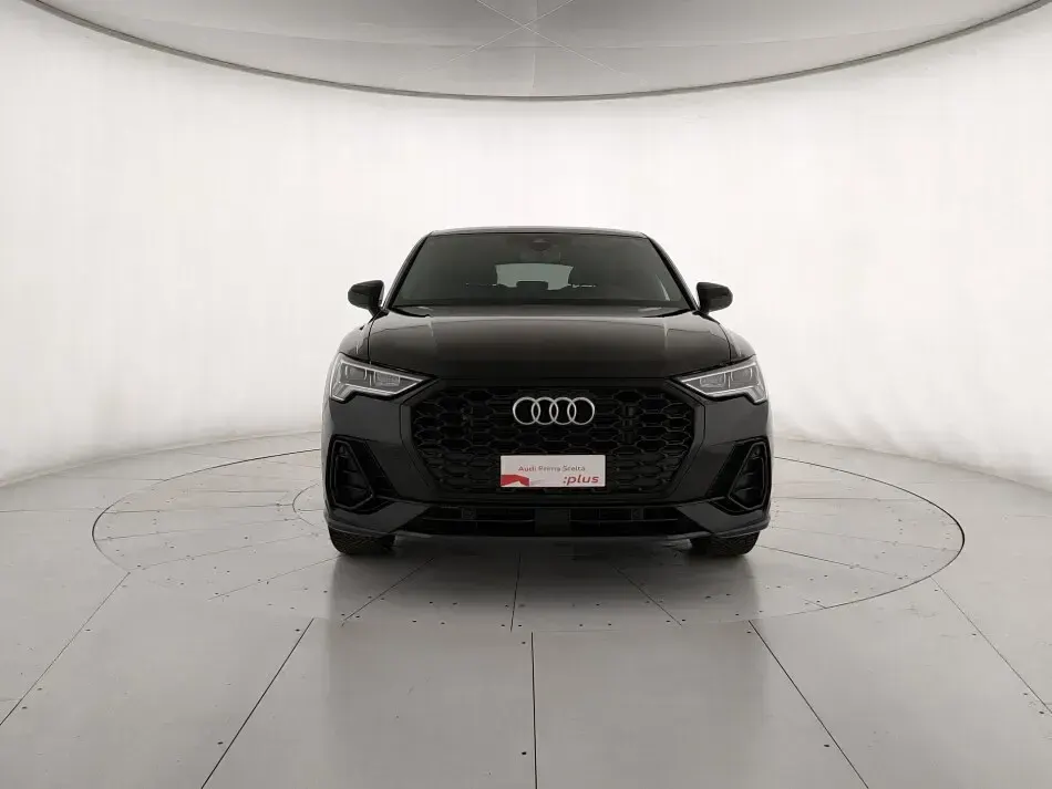 Usata Audi Q3 Sportback S-Line 150 CV (110 kW) 2025 Nero SUV