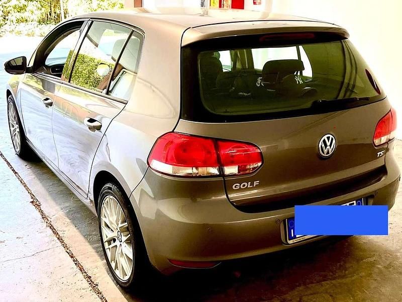 Usata VW Golf VI Comfortline 122 CV (89 kW) 2010 Grigio Utilitaria