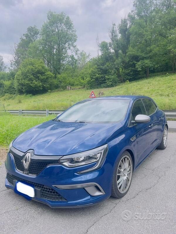 Blu Usata 2017 Renault Mégane IV Due volumi | 22.000 € - Immagine 1/4