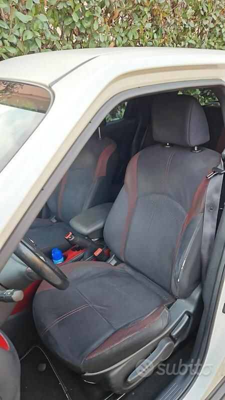 Usata Nissan Juke Acenta 115 CV (84 kW) 2015 Bianco SUV