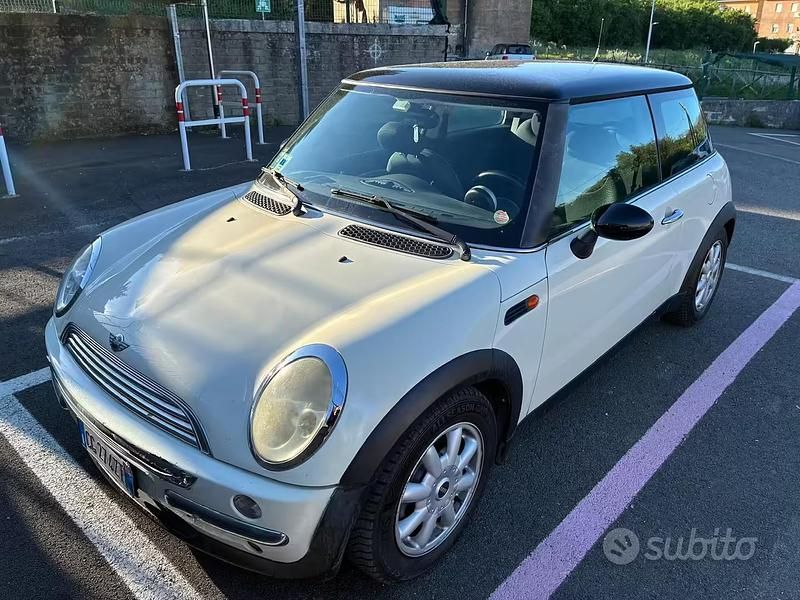 Usata Mini Cooper 116 CV (85 kW) 2003 Bianco Utilitaria