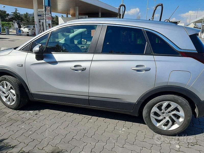 Usata Opel Crossland X Innovation 83 CV (61 kW) 2019 Grigio SUV