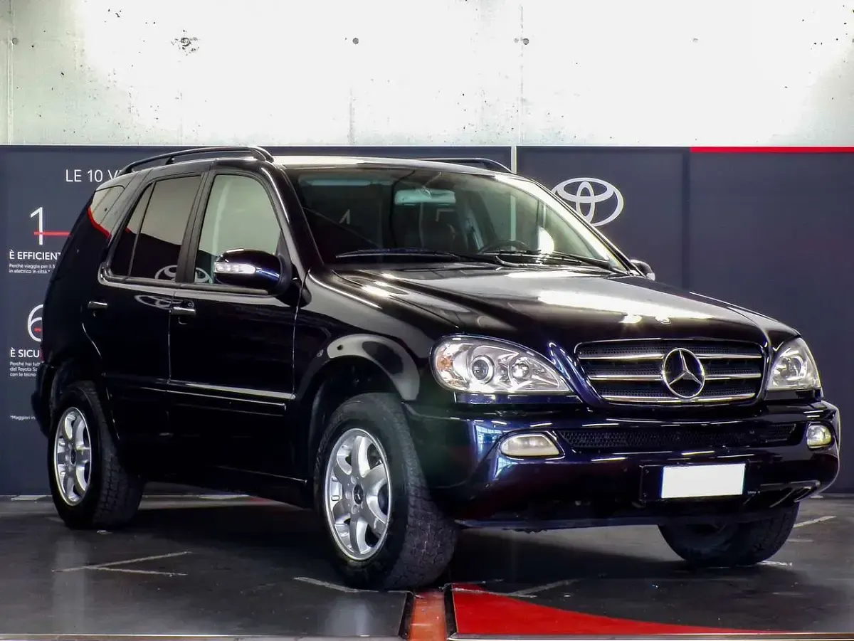 Usata Mercedes ML400 250 CV (183 kW) 2002 Blu/azzurro SUV