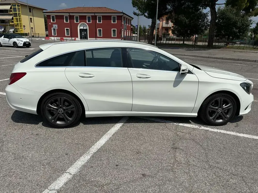 Usata Mercedes CLA200 Shooting Brake Premium 136 CV (100 kW) 2018 Station wagon