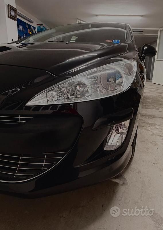 Usata Peugeot 308 90 CV (66 kW) 2008 Nero Berlina