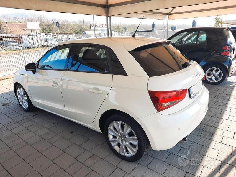 Usata Audi A1 Attraction 105 CV (77 kW) 2013 Bianco Berlina
